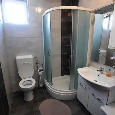 Ferienwohnung Fuer 4 Personen Ca 50 Qm In Privlaka, Dalmatien Norddalmatien - B61595 * Privlaka (Zadar)